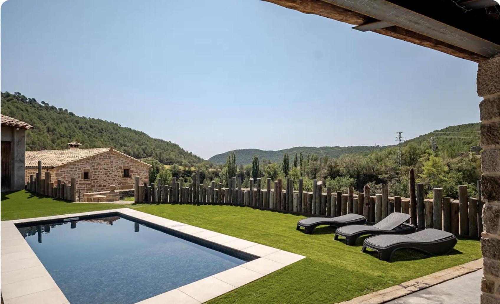 La Torreta D'Olius Villa Exterior photo